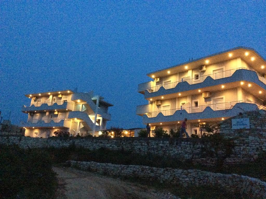 Two Mermaids Hotel 3*