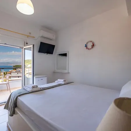 Hotel Two Mermaids Ksamil Exterior photo