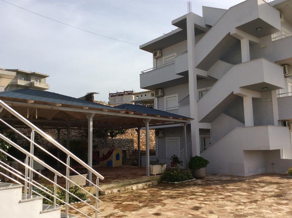 Hotel Two Mermaids 3*