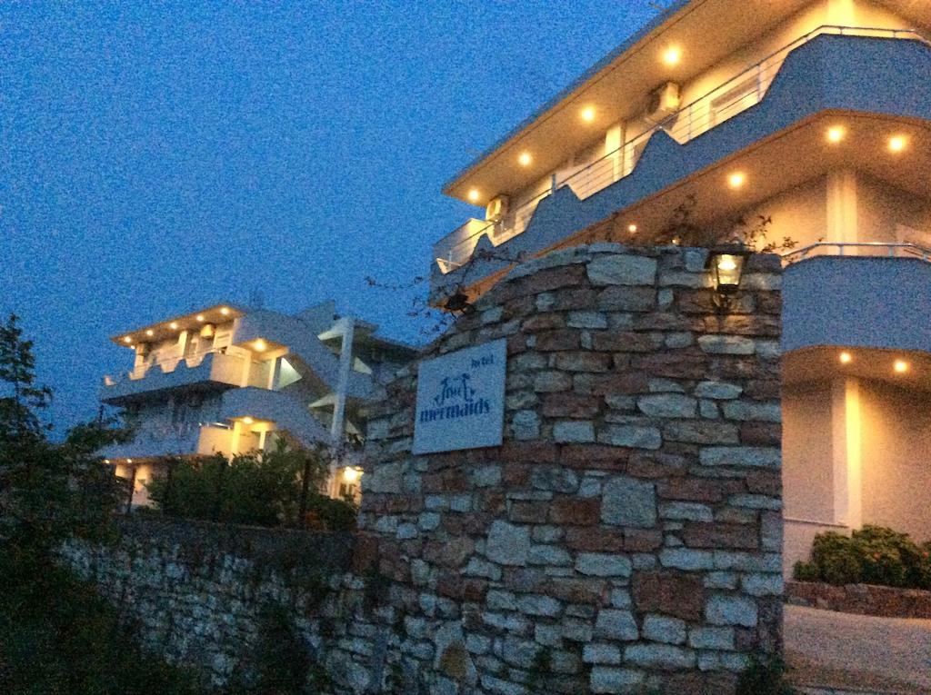 Hotel Two Mermaids 3*